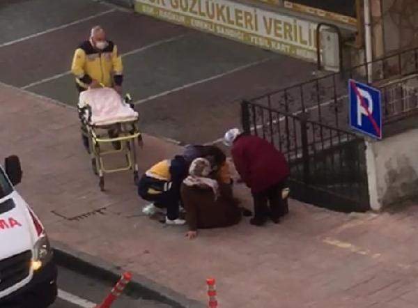 Samsun'da kaldırımda yürürken doğum yaptı. İmdadına esnaf yetişti - Resim : 3