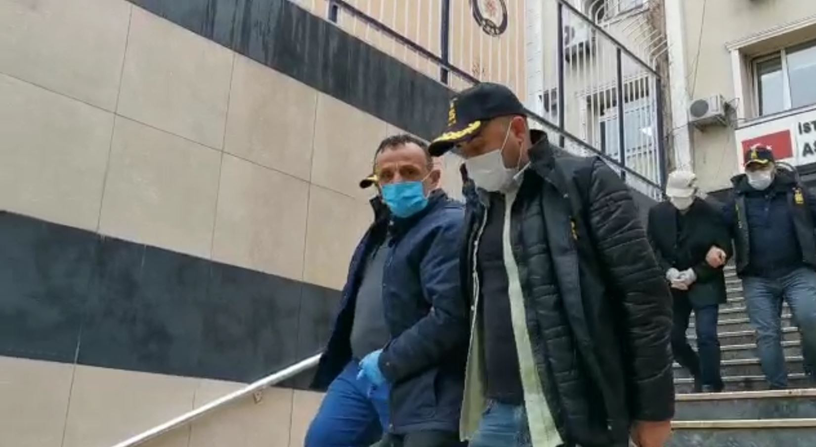 Tuzla’da tüyler ürperten cinayet. Çekiçle öldürdü cesedi paketlemek için arkadaşını çağırdı - Resim : 3