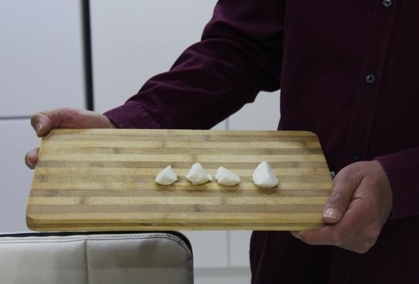 Sarısı olmayan yumurta kahvaltı sofrasındakileri şok etti. Daha neler göreceğiz neler işiteceğiz - Resim : 3