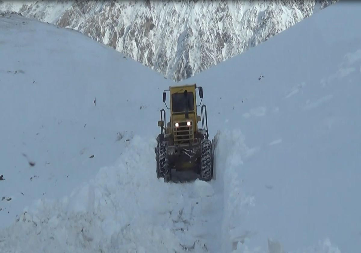 71 köy yolu ulaşıma kapandı - Resim : 7