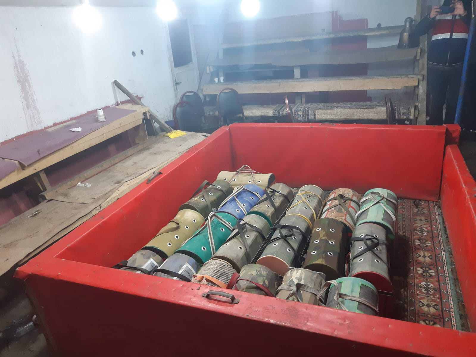 Tekirdağ'da 50 bin liralık bahsi jandarma bastı. Özel platform bile kurmuşlardı - Resim : 2