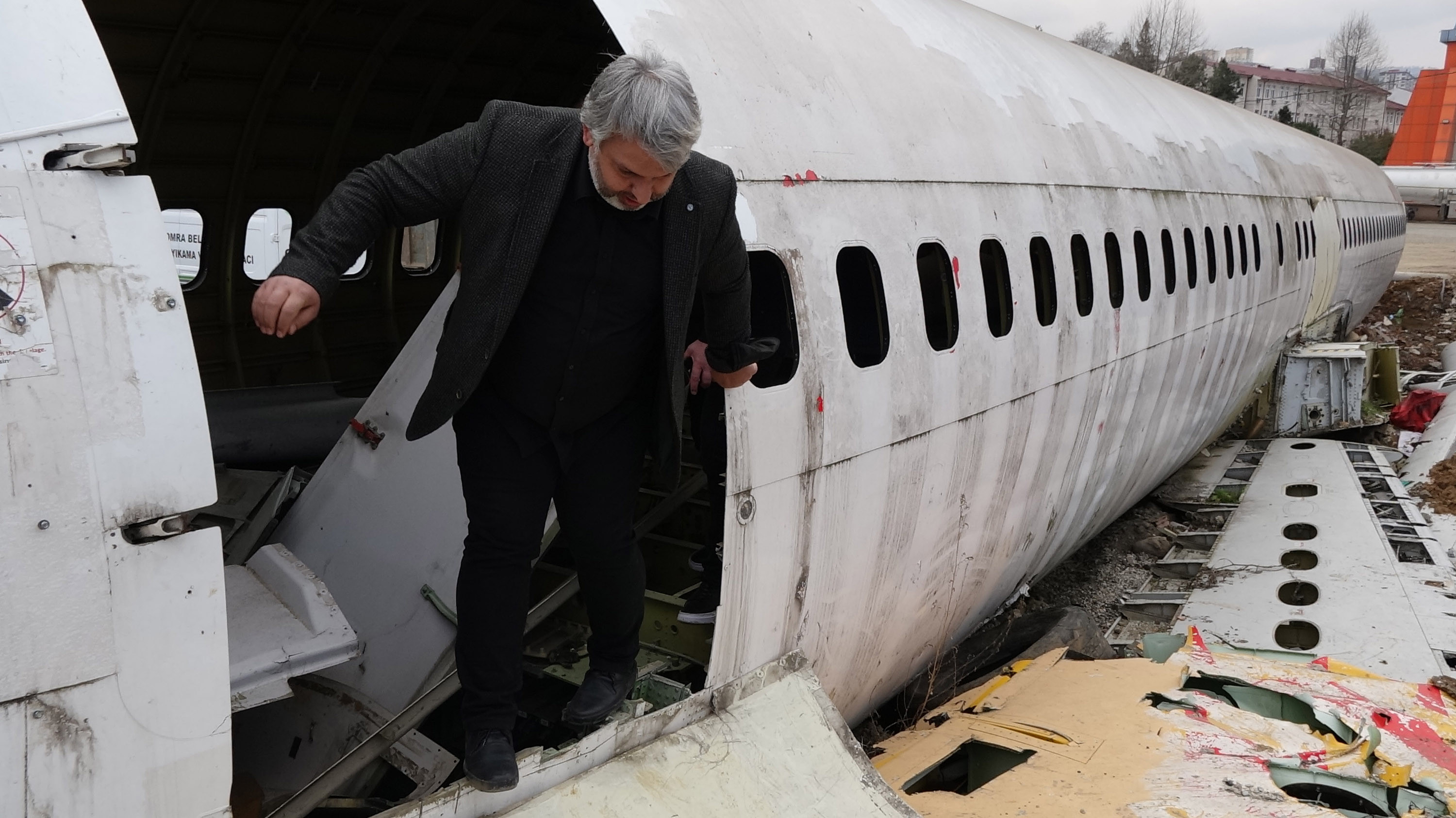 Trabzon'da kaza yapan uçağa talip çıktı. Bakın uçağa ne yapacak - Resim : 4