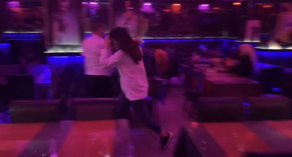 Pavyonda koronalı yemek servisi. İçeride arbede çıktı - Resim : 8