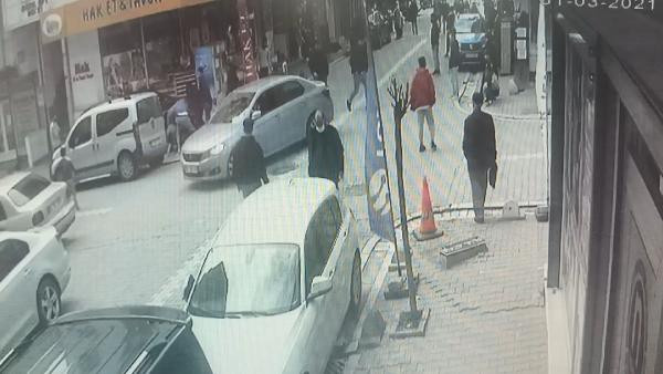 Kılıç sopa ve taşlı kavgayı ateşlenen pompalı tüfek bitirdi - Resim : 2