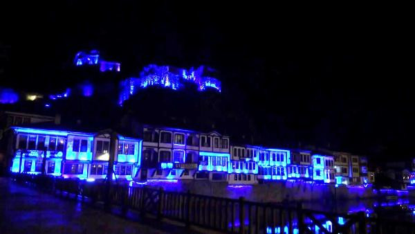 Otizm'e mavi farkındalık - Resim : 6