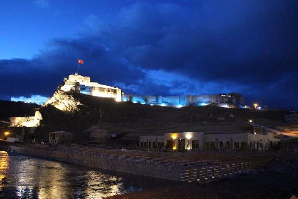 Otizm'e mavi farkındalık - Resim : 7