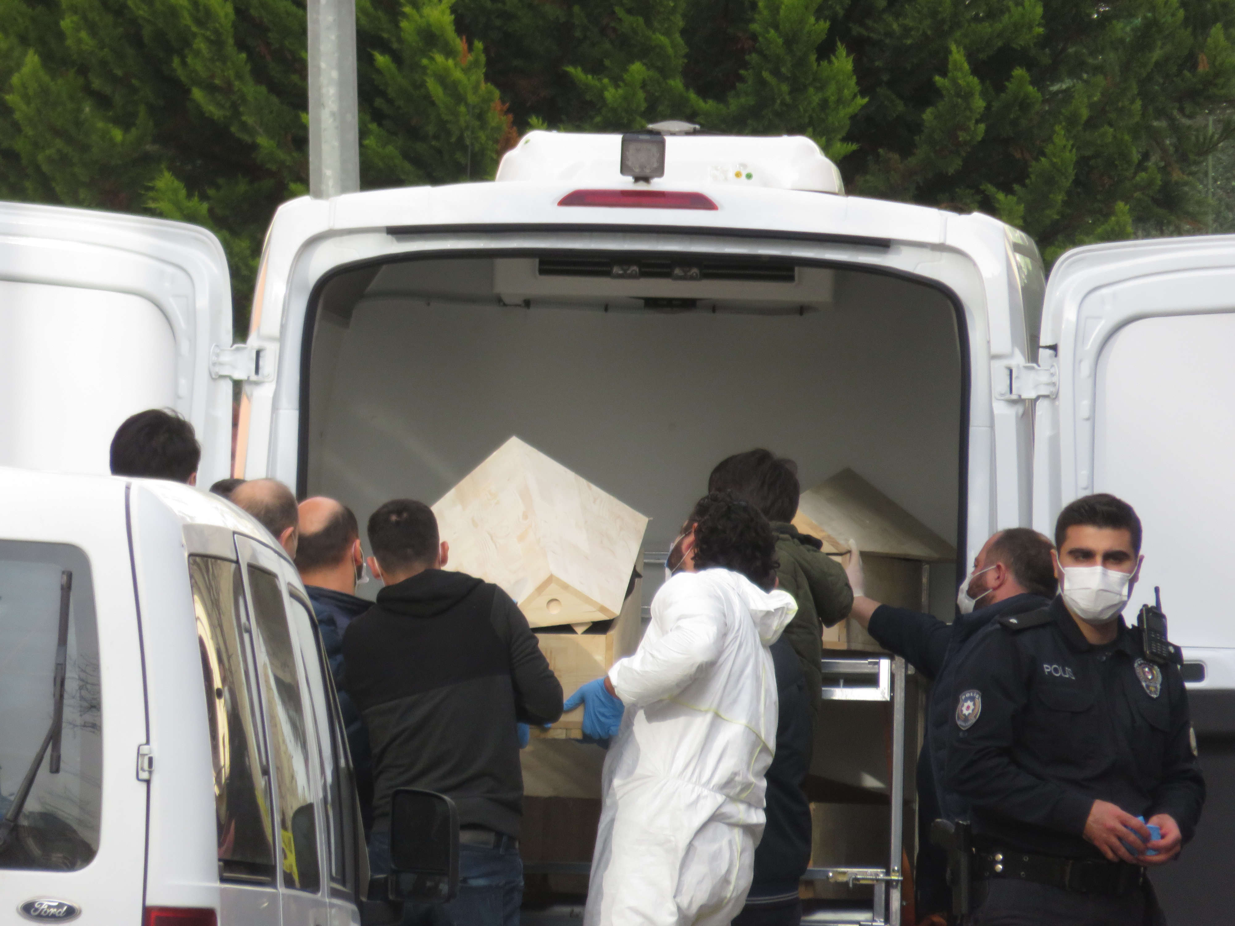 Katliamda ölü sayısı 4'e yükseldi - Resim : 7