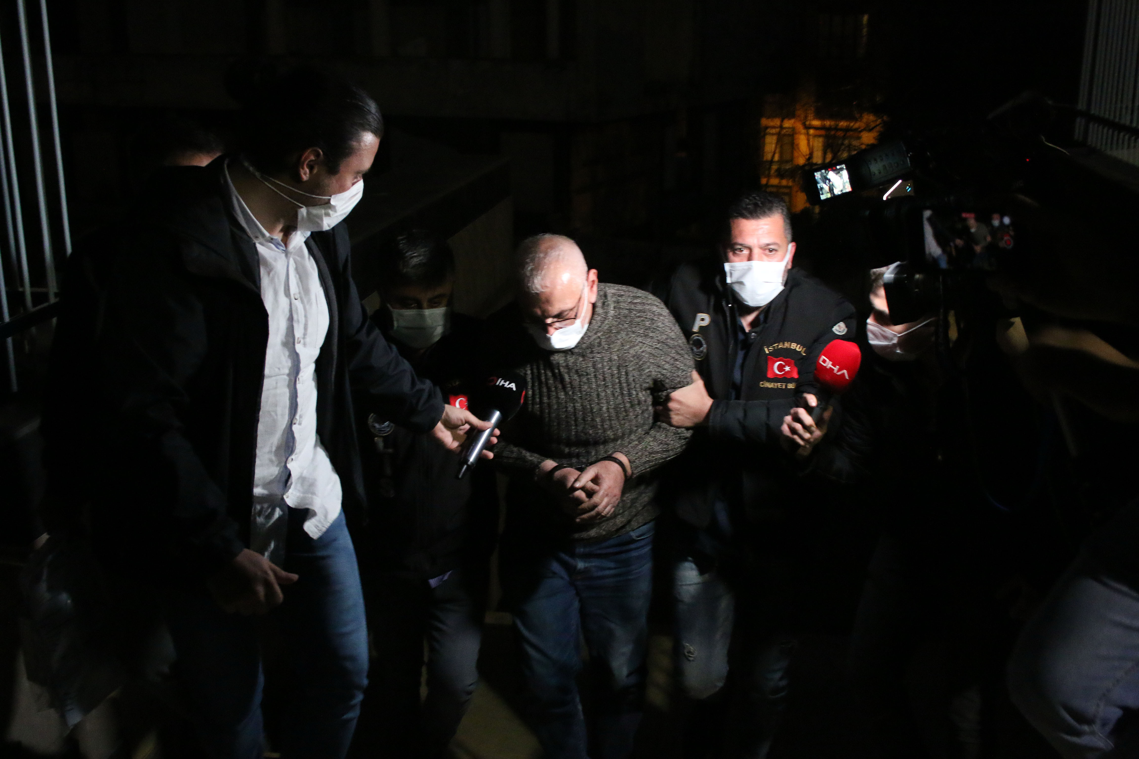 Katliamda ölü sayısı 4'e yükseldi - Resim : 2