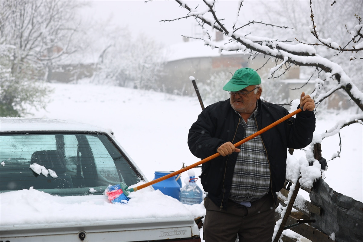 Kar Edirne'den giriş yaptı. Vatandaşlar acil koduyla uyarıldı - Resim : 1