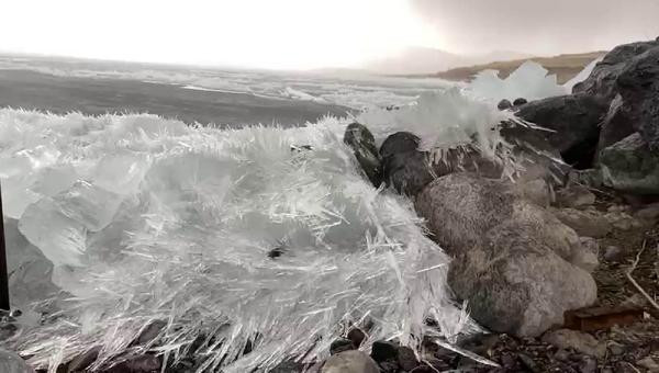 Çıldır Gölü çözülmeye başladı - Resim : 1