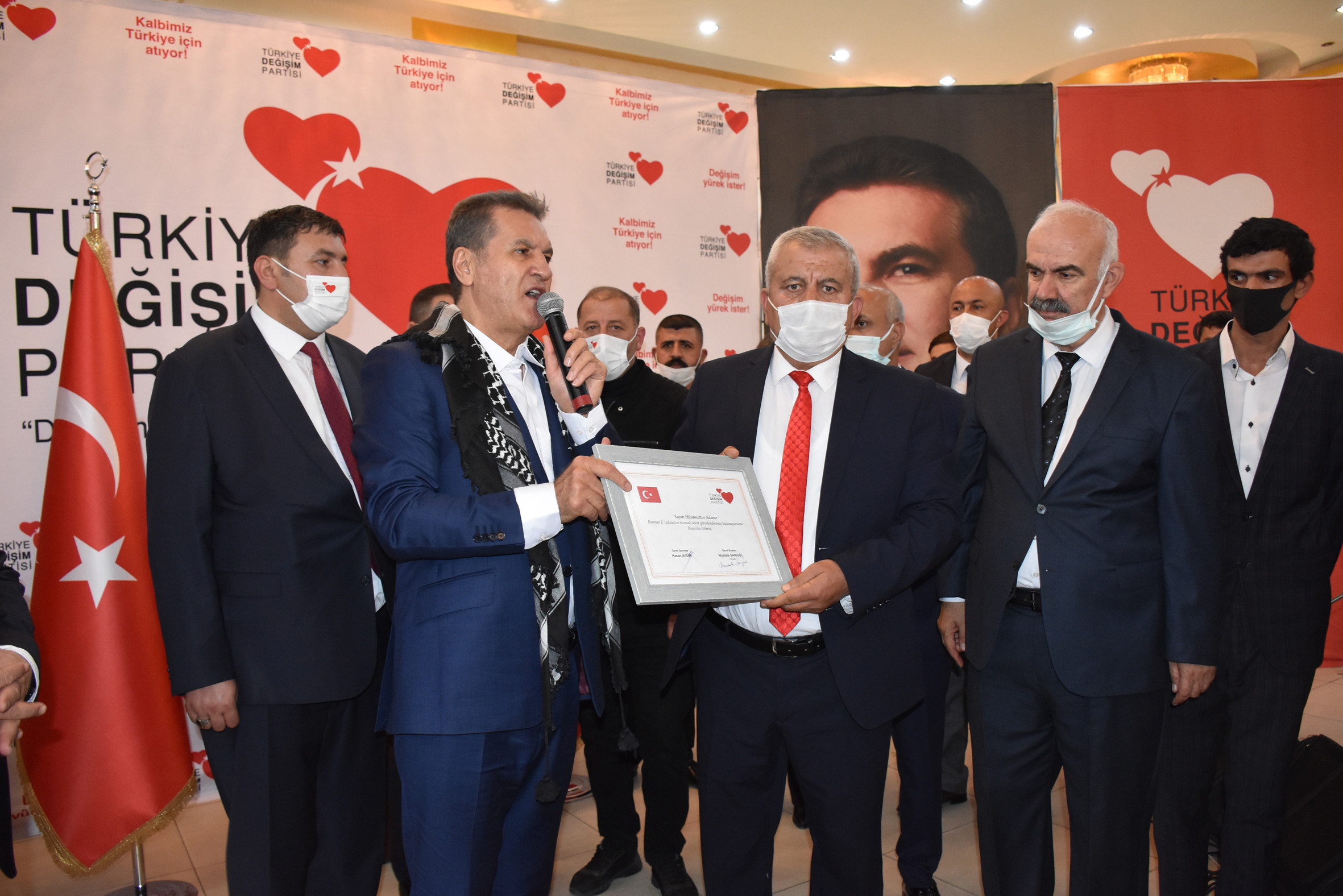 Sarıgül gıda zehirlenmesi nedeniyle hastanelik oldu - Resim : 2