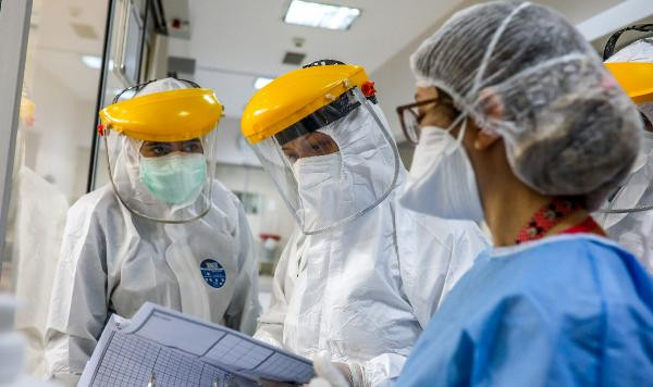 Korona şimdi de bu yaş aralığını hastanelik ediyor. Uzmanlardan hayati uyarı - Resim : 2