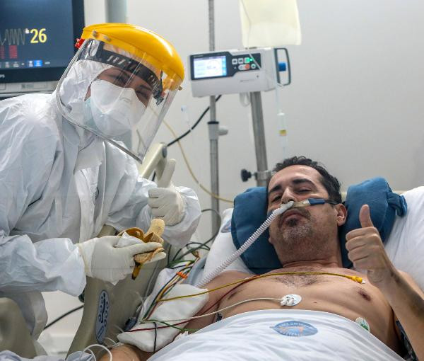 Korona şimdi de bu yaş aralığını hastanelik ediyor. Uzmanlardan hayati uyarı - Resim : 5