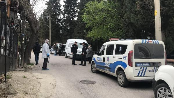 Oğlunun mezarı başında cansız bedeni bulundu. Üç gündür haber alınamıyordu - Resim : 1