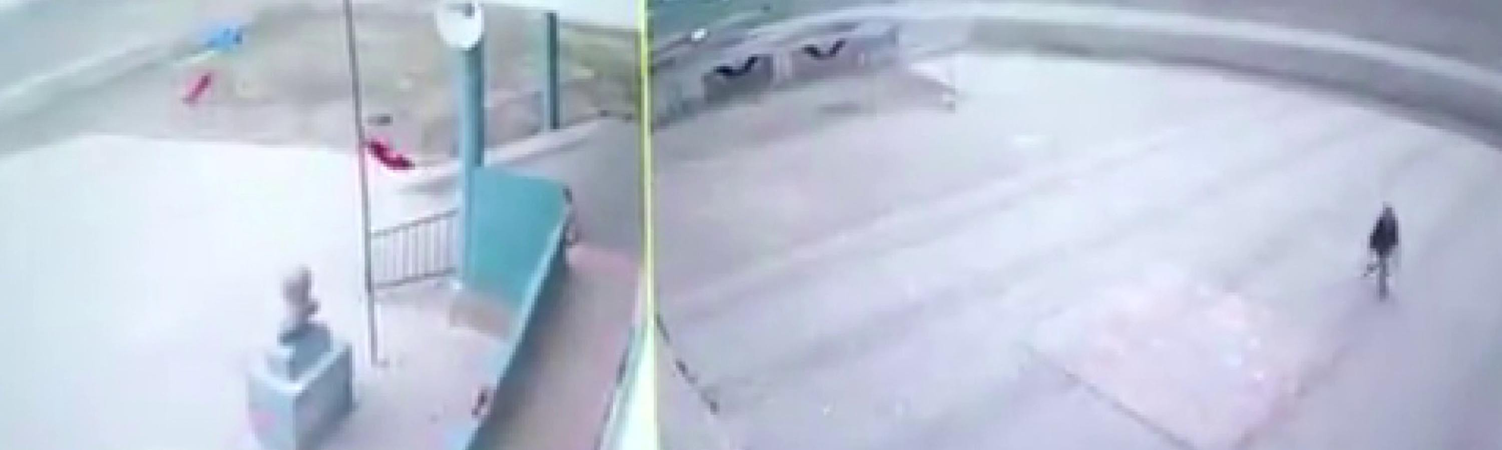 Çocuk çoban Türk bayrağının durumunu görünce saniye beklemedi. Günün en güzel görüntüsü Ağrı'dan geldi - Resim : 5