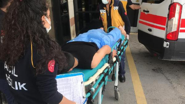 Lise öğrencileri arasındaki kavgada kan aktı - Resim : 1