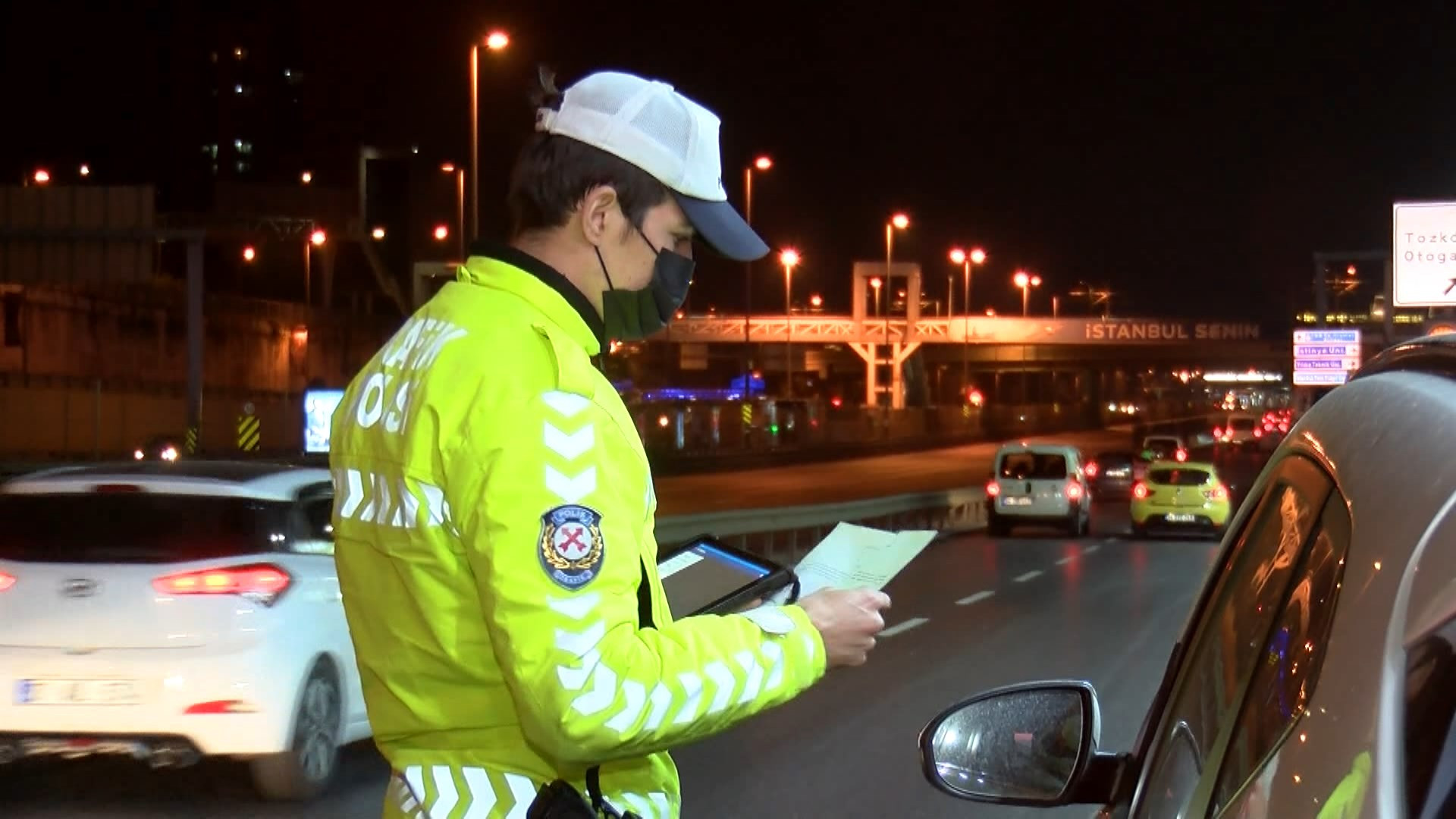 Kapanmanın ilk cezaları kesilmeye başlandı - Resim : 5