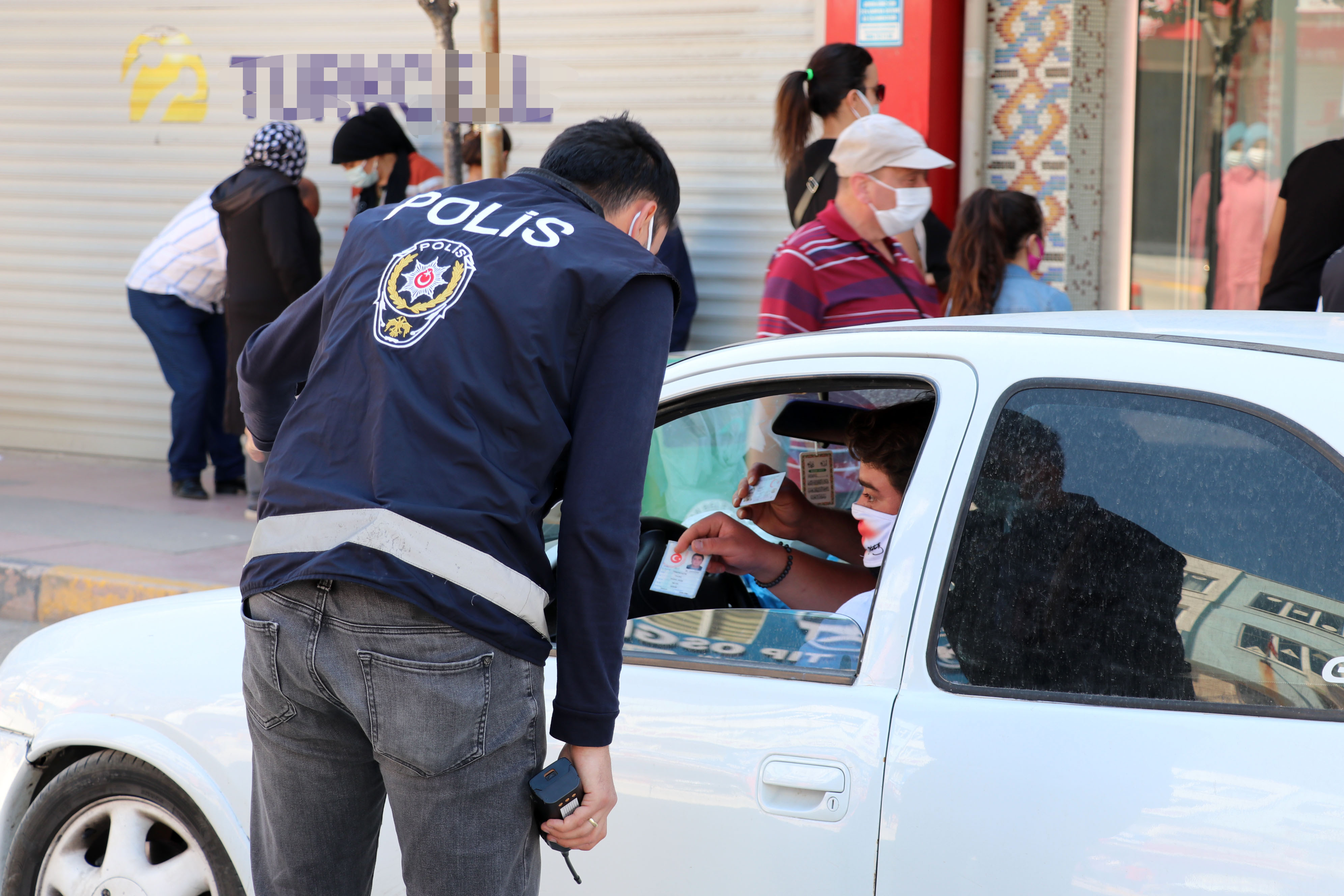 Keşan'da bayram yoğunluğu. Yasaklara uymadığı gerekçesiyle işletmelere ceza yazıldı - Resim : 3