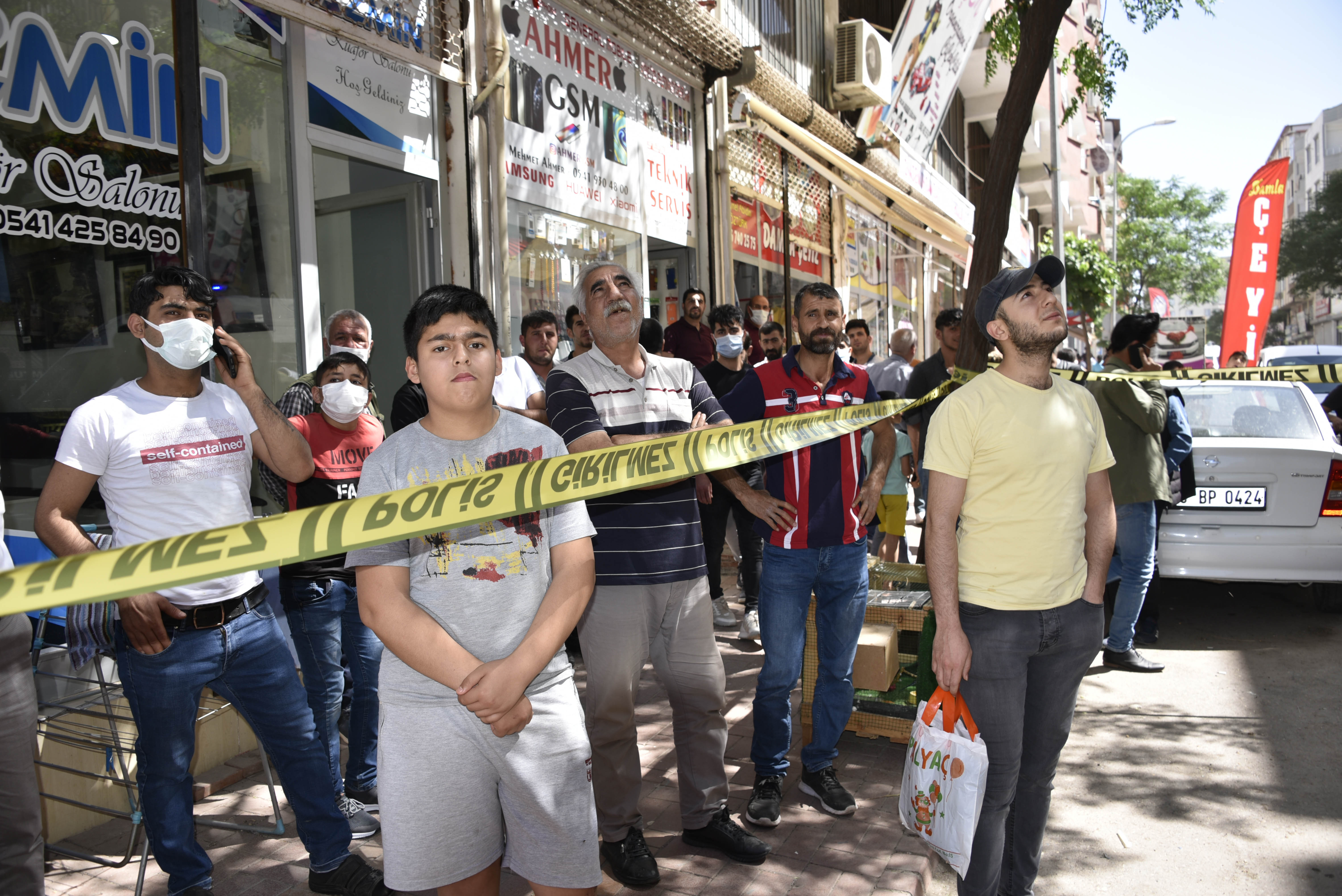 Acemi intiharcıyı polis yakaladı - Resim : 2