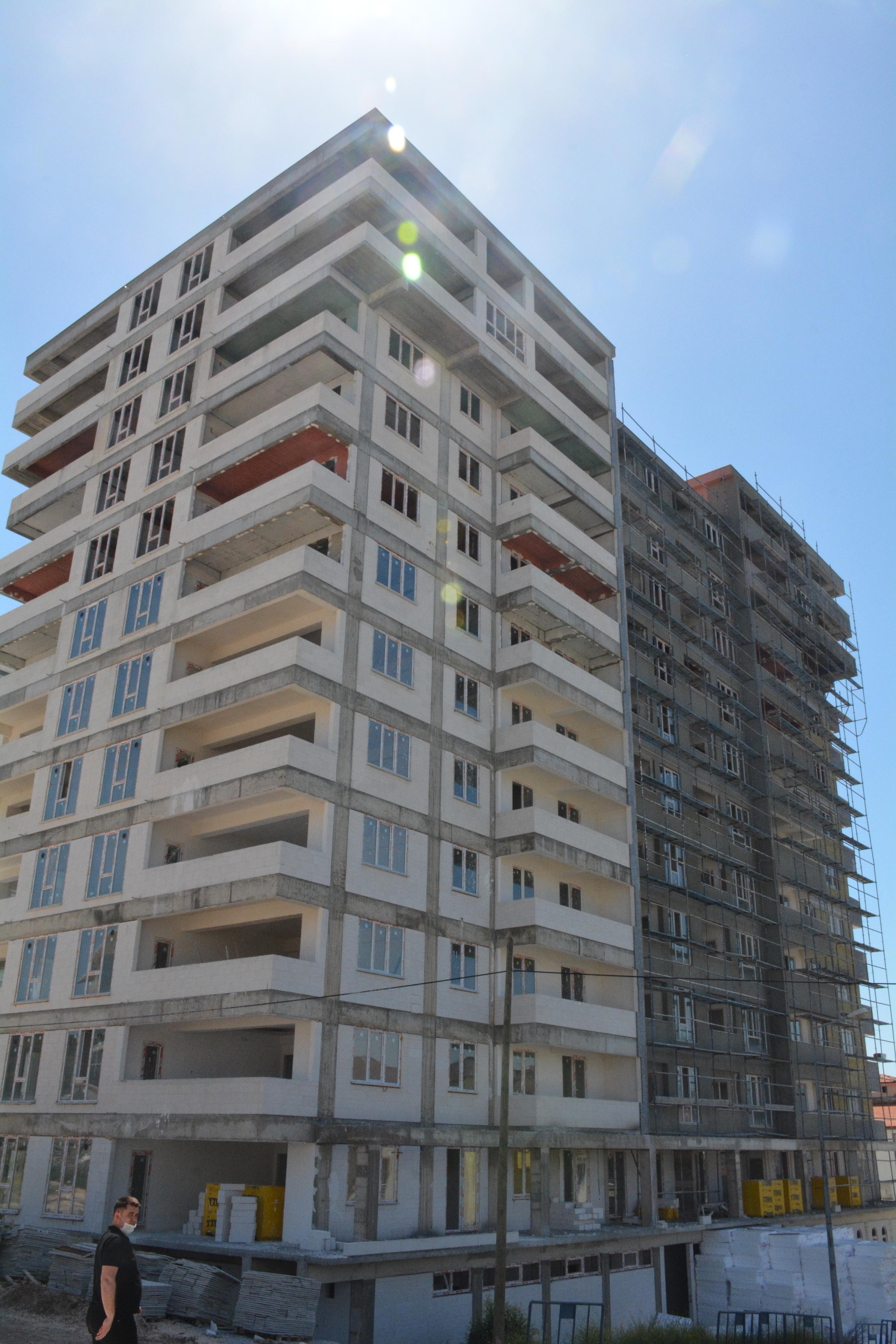 Asansör boşluğu can aldı (25 Mayıs 2021) - Resim : 5