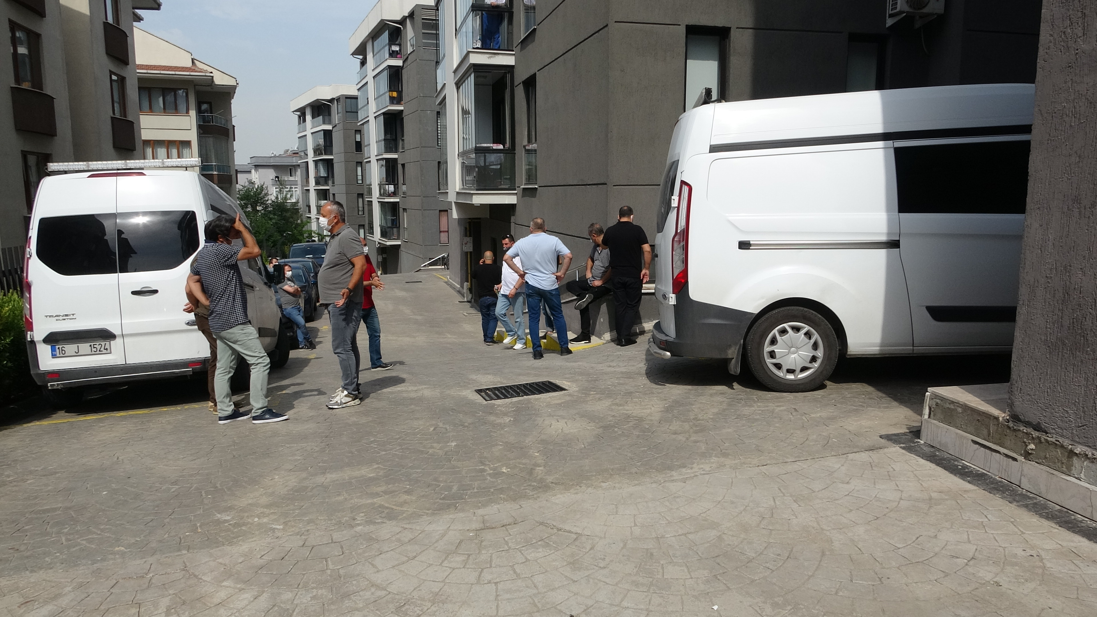 Kardeşini öldürdükten sonra intihar etti - Resim : 1