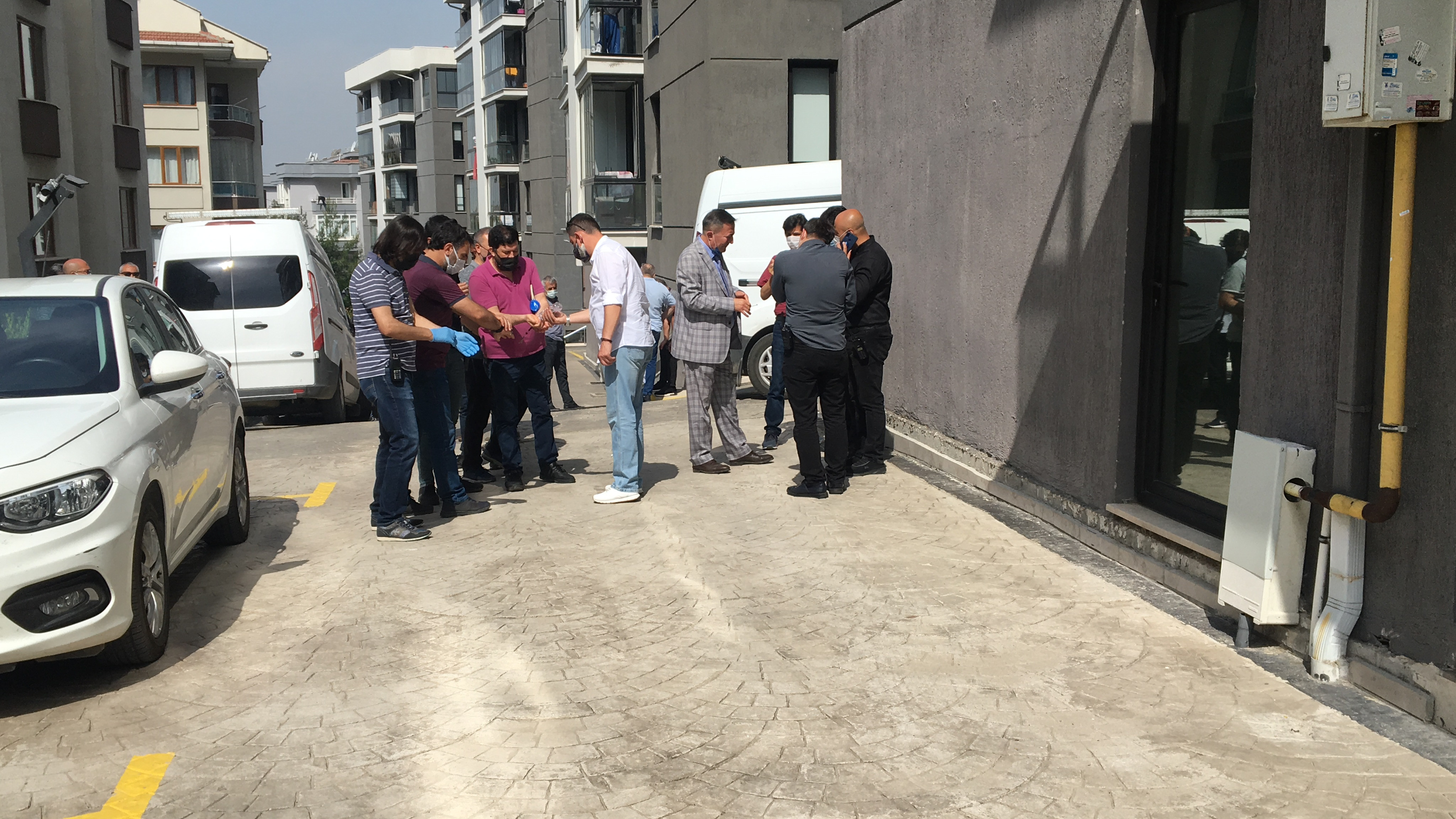 Kardeşini öldürdükten sonra intihar etti - Resim : 7