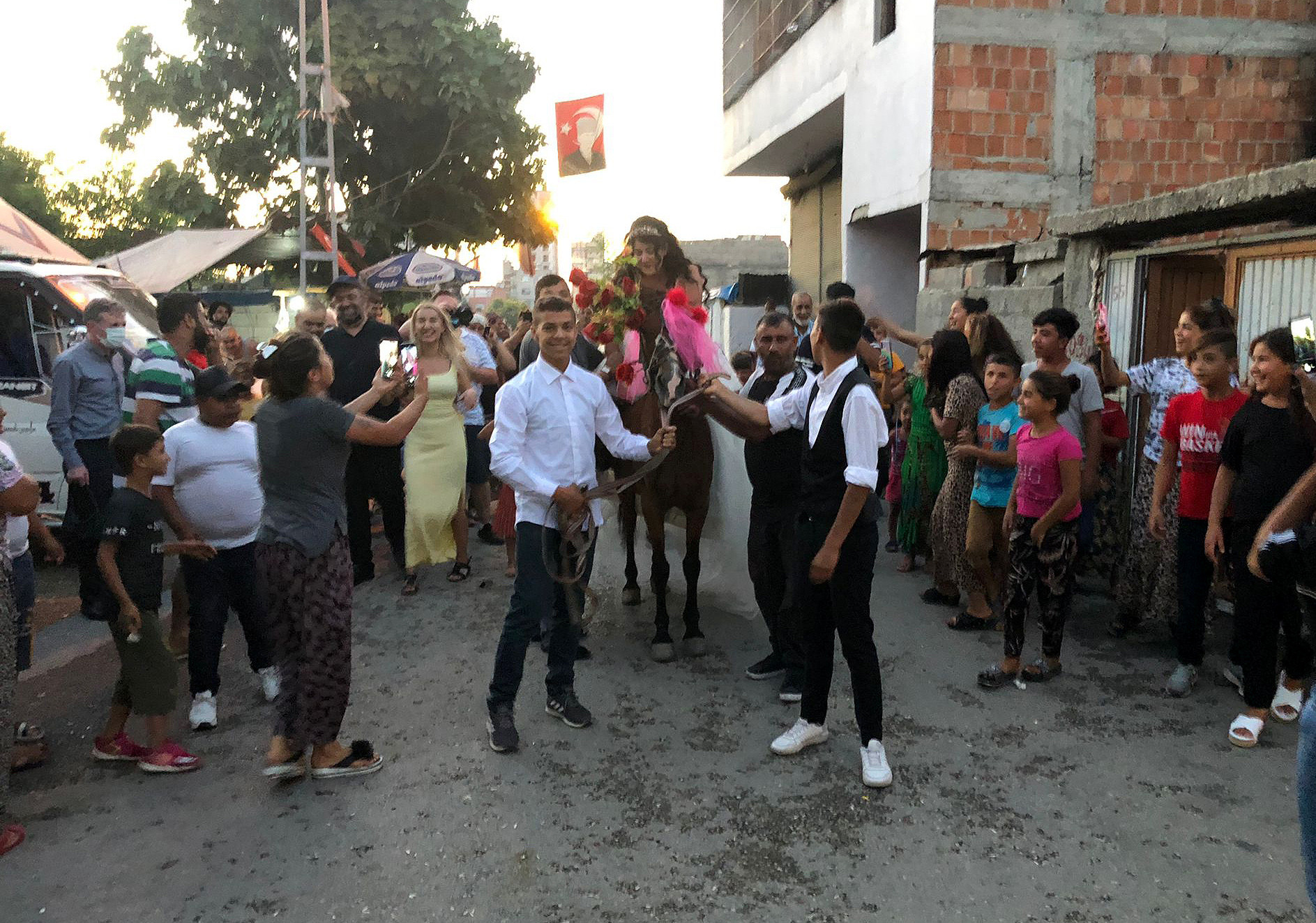 Conolar belgesel oluyor - Resim : 6