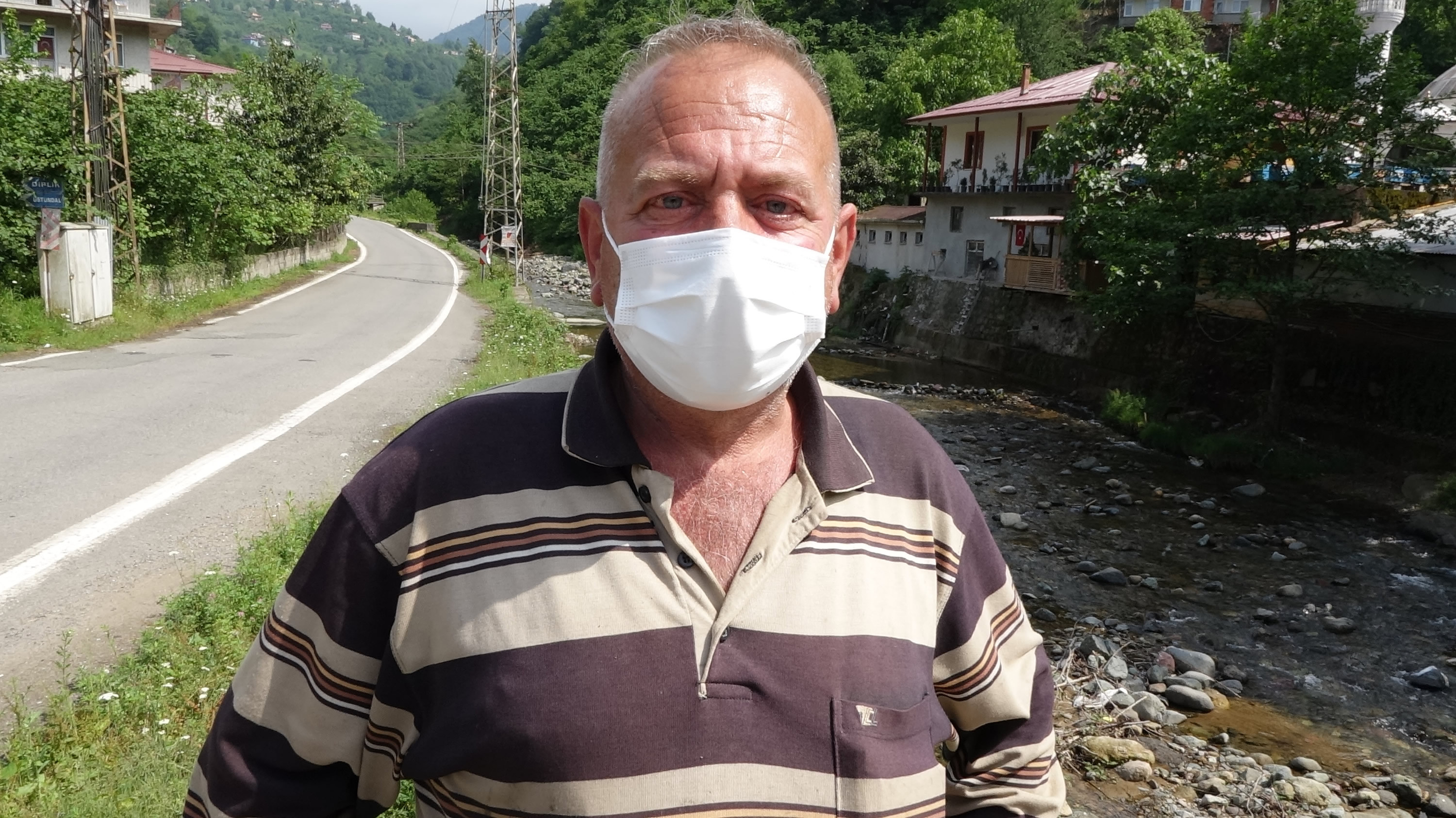 Trabzon'da dere yatağı tehlikesine rağmen oturuyorlar - Resim : 4