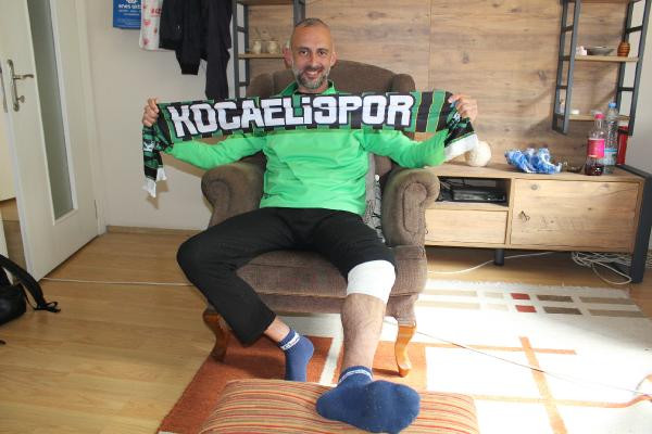 Gol sevinci tribünden atlattı - Resim : 1