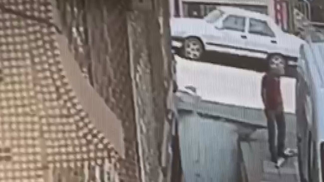 Bayrampaşa'da boruyla oyun hastanelik etti - Resim : 4