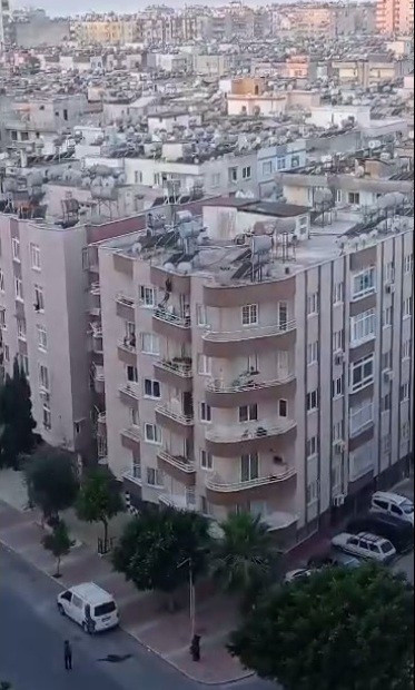 Ölümden kıl payı kurtuldu. Uzun süre asılı kaldı, kimse nedenini anlayamadı - Resim : 4