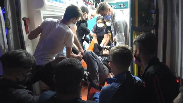 Yan bakma tartışması kanlı bitti - Resim : 7