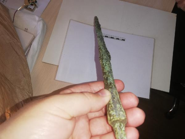 Dere kenarında tarihi mızrak ucu bulundu - Resim : 2