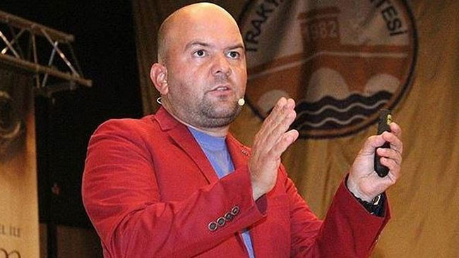 Ünlü tarihçiye FETÖ’den hapis cezası - Resim : 2