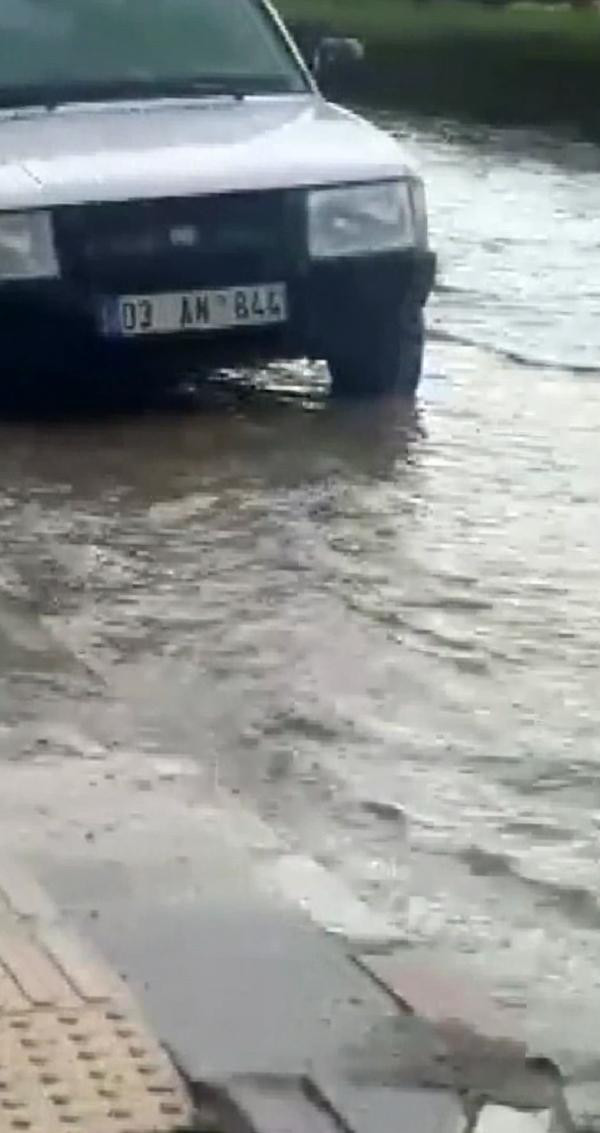 Afyonkarahisar'da sağanak zararı - Resim : 2