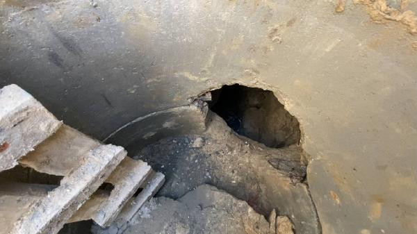 Rögar kapağını açan işçilerin gözleri yuvalarından fırladı - Resim : 5