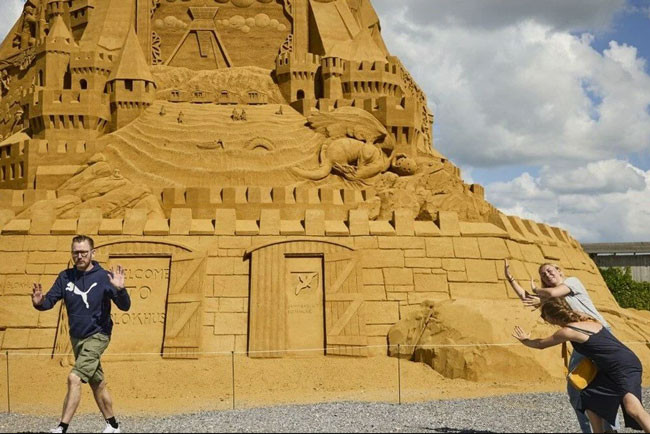 Dünyanın en yüksek kumdan kalesi - Resim : 3