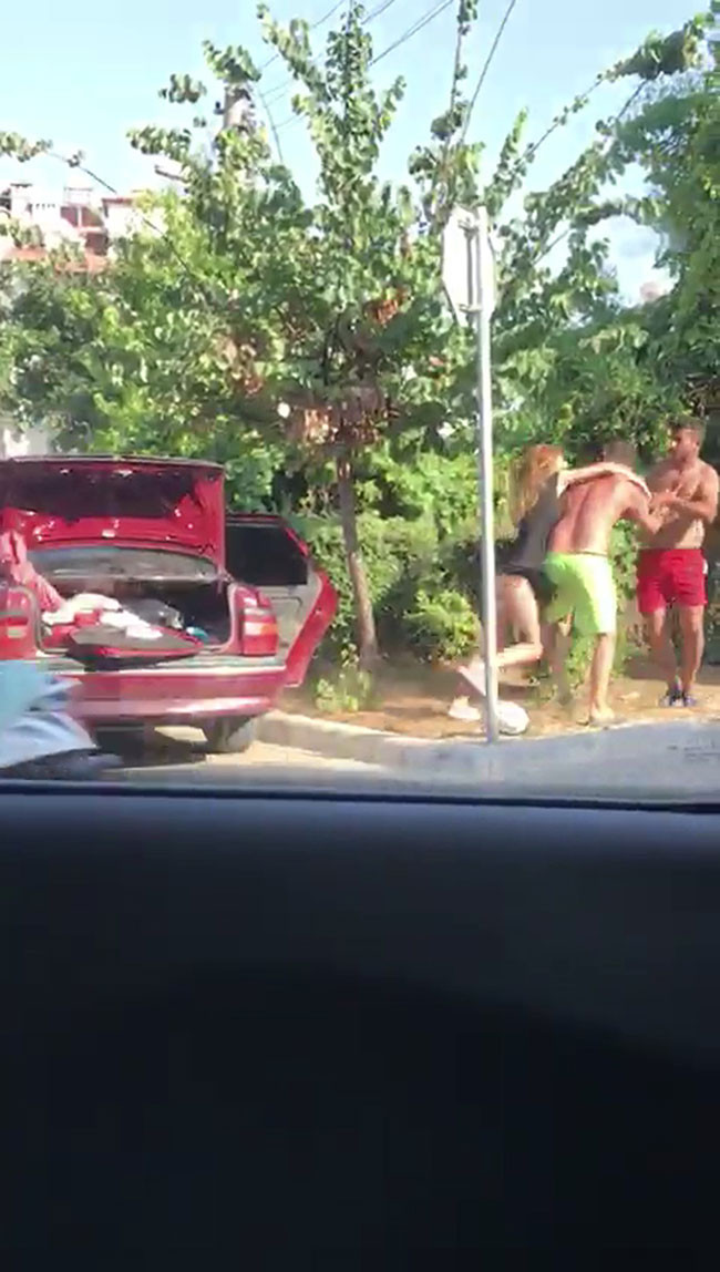 Yeni evli çift düğün masrafları için tekme tokat kavga etti - Resim : 3