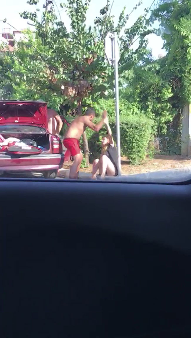 Yeni evli çift düğün masrafları için tekme tokat kavga etti - Resim : 4