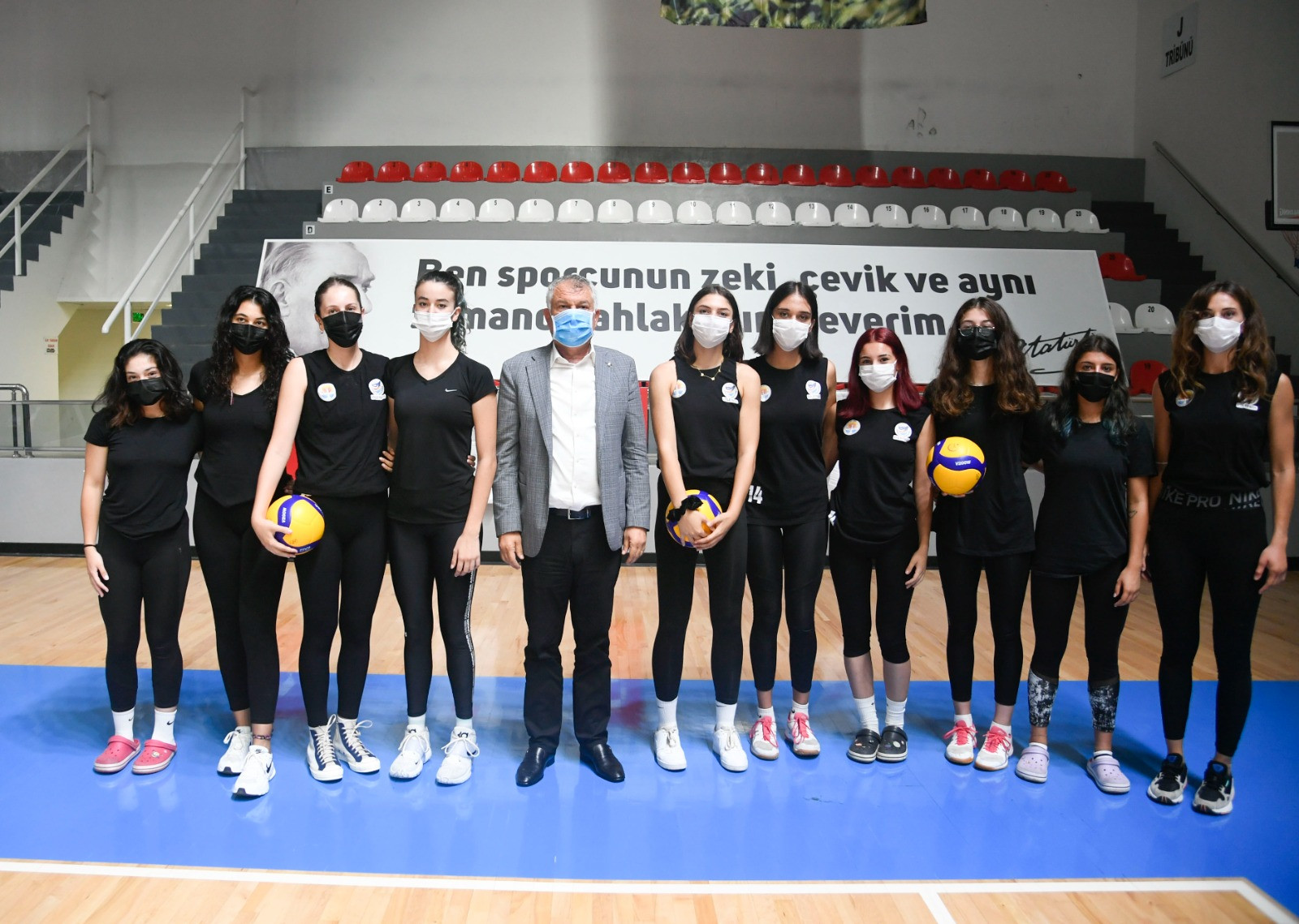 Adana'da Büyükşehir Yaz Spor Okulları Buluşması yapıldı - Resim : 6