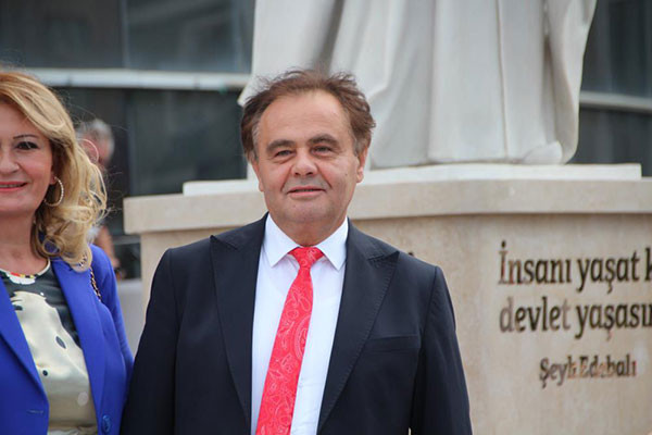 11 tonluk mermerden Şeyh Edebali heykeli ve Kayı Anıtı - Resim : 5