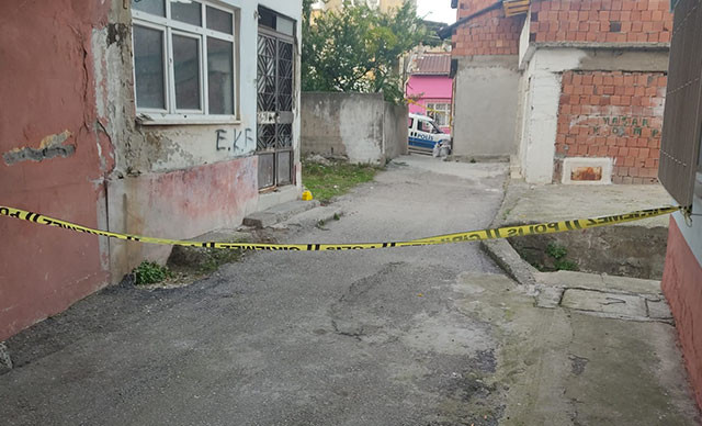 Sokak ortasında silahlı saldırı: 2 kardeş yaralandı - Resim : 1