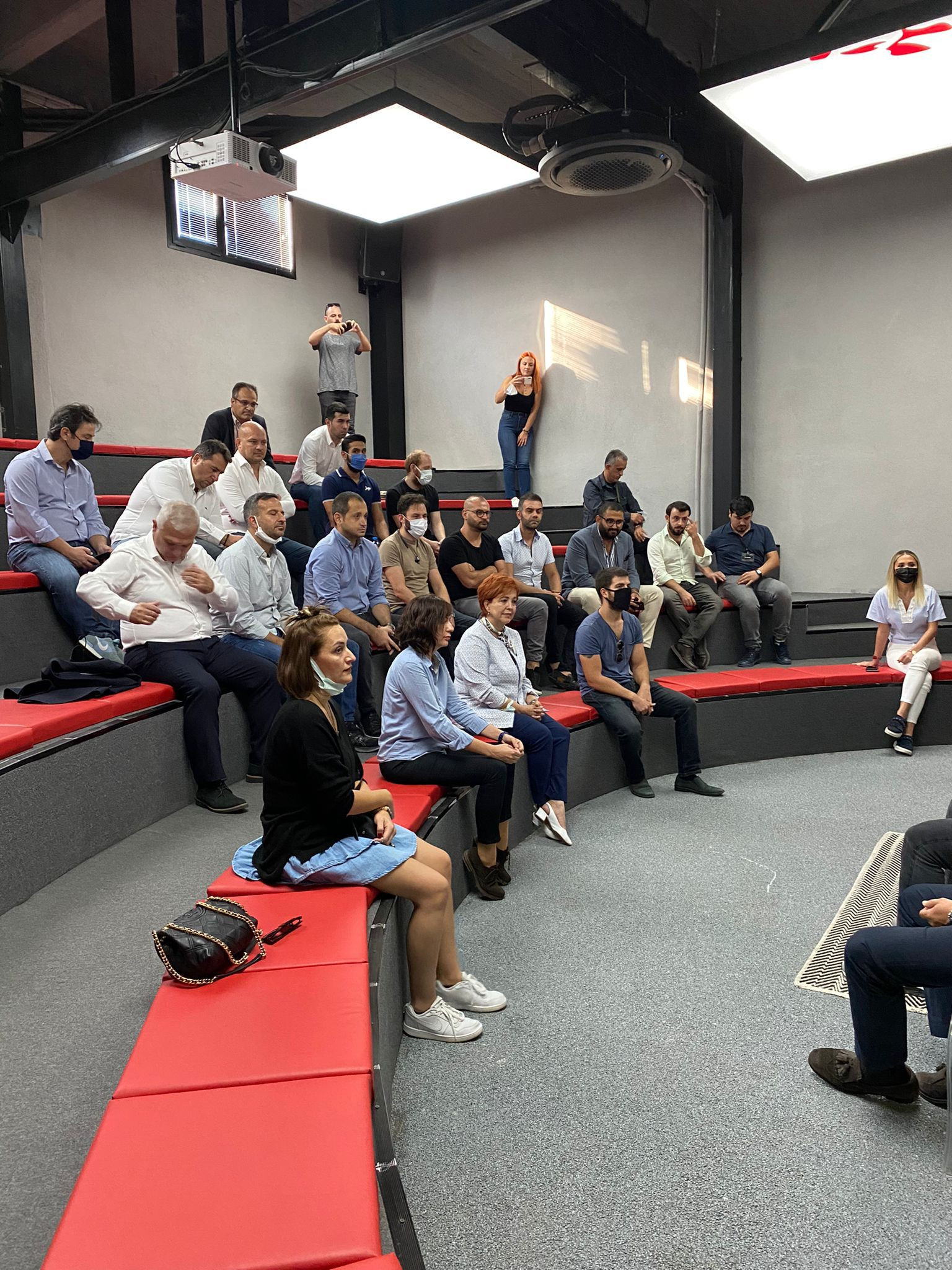 İYİ Partili Burak Akburak: Gençler ve teknoloji geleceğimiz! - Resim : 4