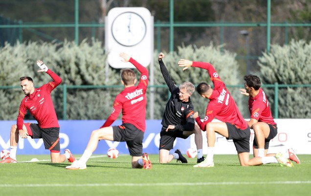 Stefan Kuntz yönetiminde A Milli Futbol Takımı, ilk antrenmanını gerçekleştirdi - Resim : 8