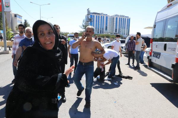 Adliye önünde kavga - Resim : 4