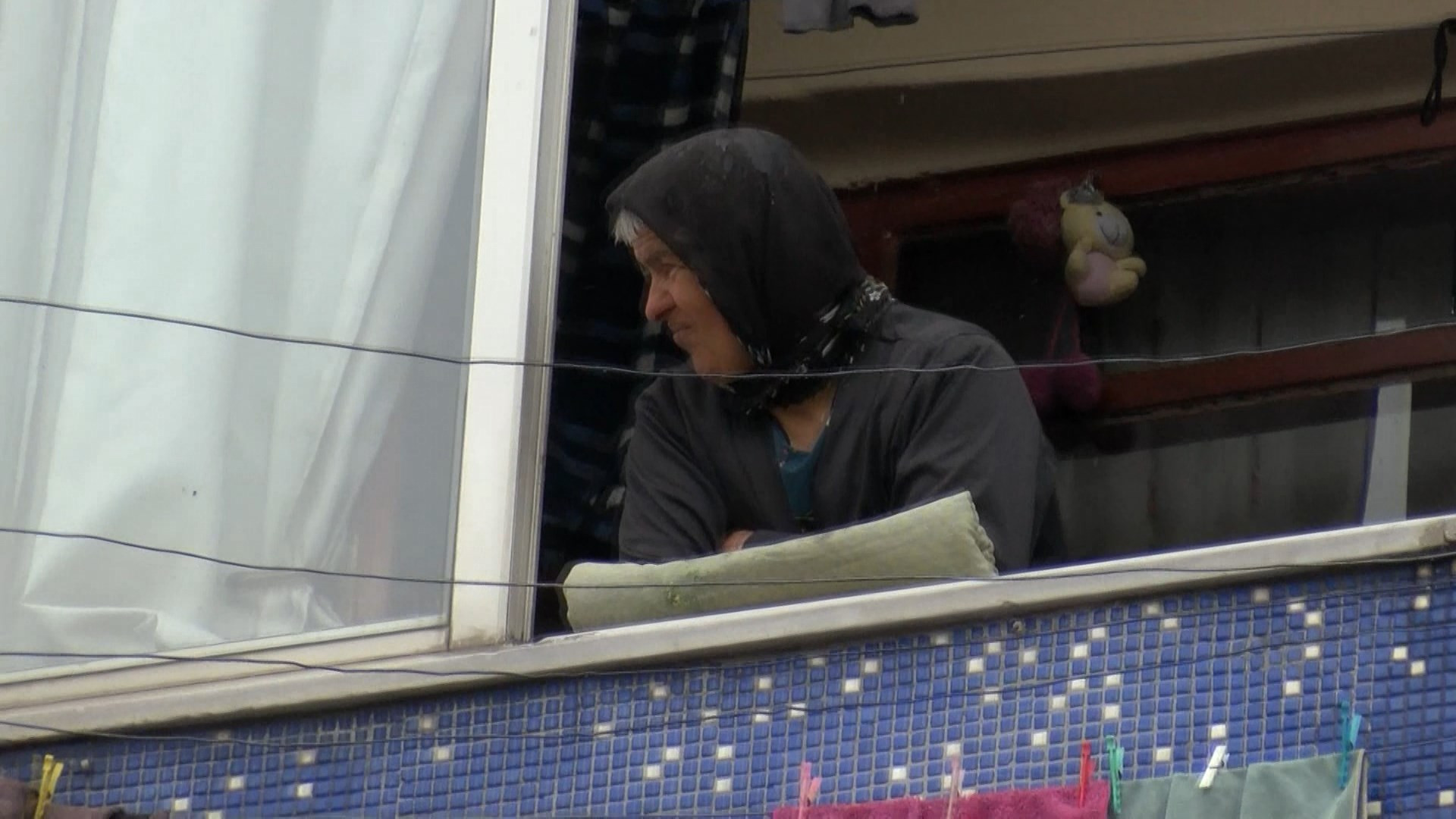 Bağcılar'da çatı katı alev alev yandı - Resim : 4