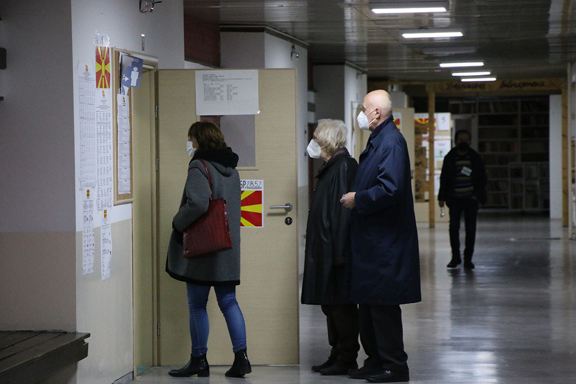 Kuzey Makedonya ve Kosova'da halk sandık başında - Resim : 2