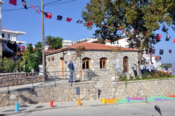 Datça'daki eski cezaevi 'Demokrasi Evi' oldu - Resim : 1