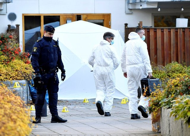 En çok dinlenenler listesindeki Rapçi Einar sokak ortasında öldürüldü - Resim : 1