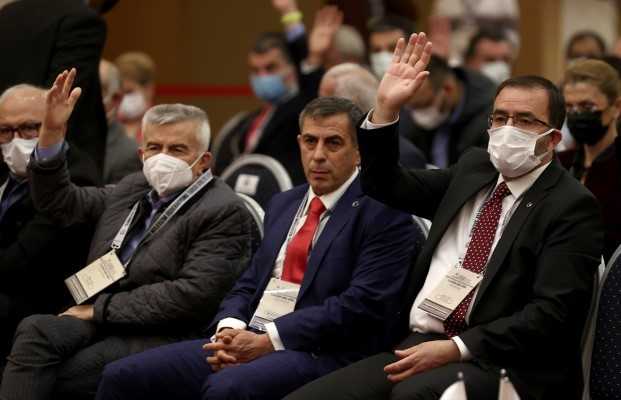 Atletizm Federasyonu seçimlerinde ipi Fatih Çintimar göğüsledi - Resim : 4